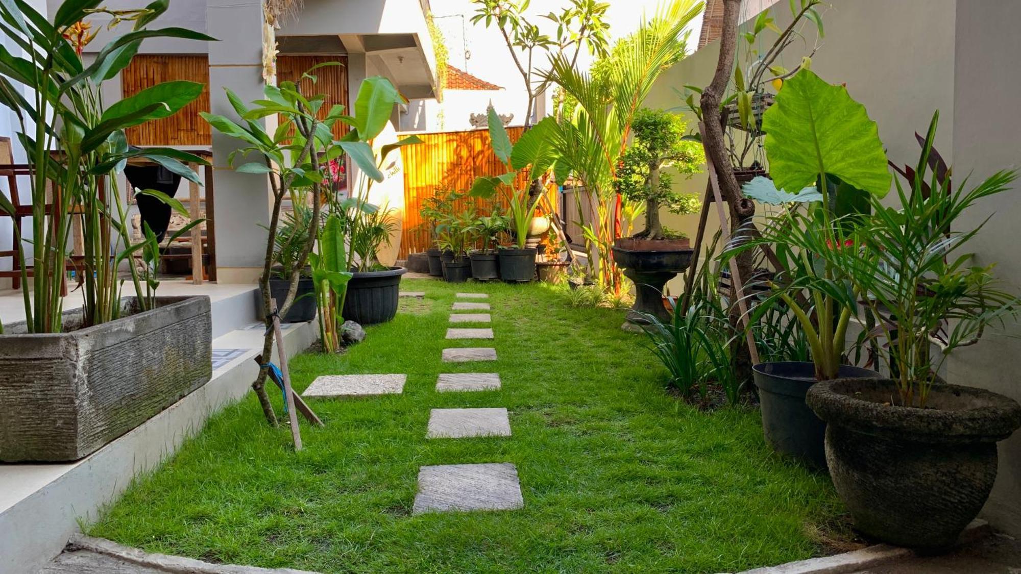 The Lima Home Stay In Canggu Eksteriør billede