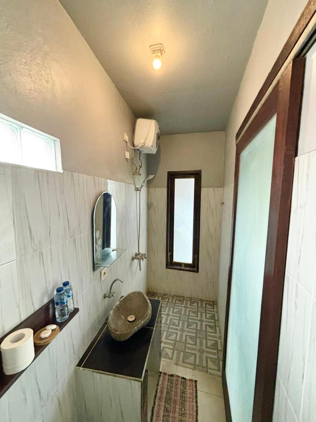 The Lima Home Stay In Canggu Eksteriør billede